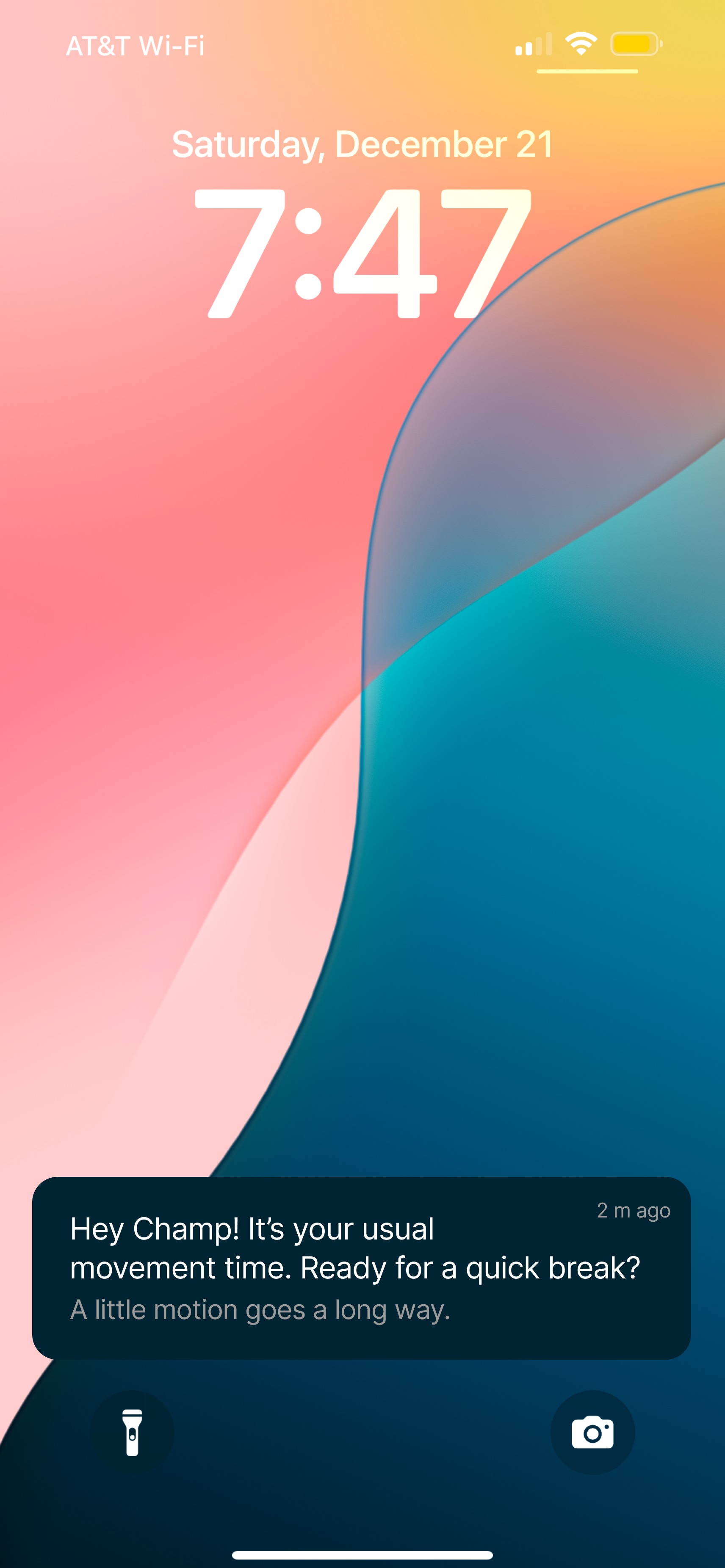 Fitness app: Context-aware lock-screen nudge